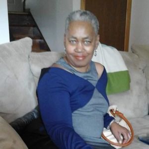 Meet your Posher, Cynthia